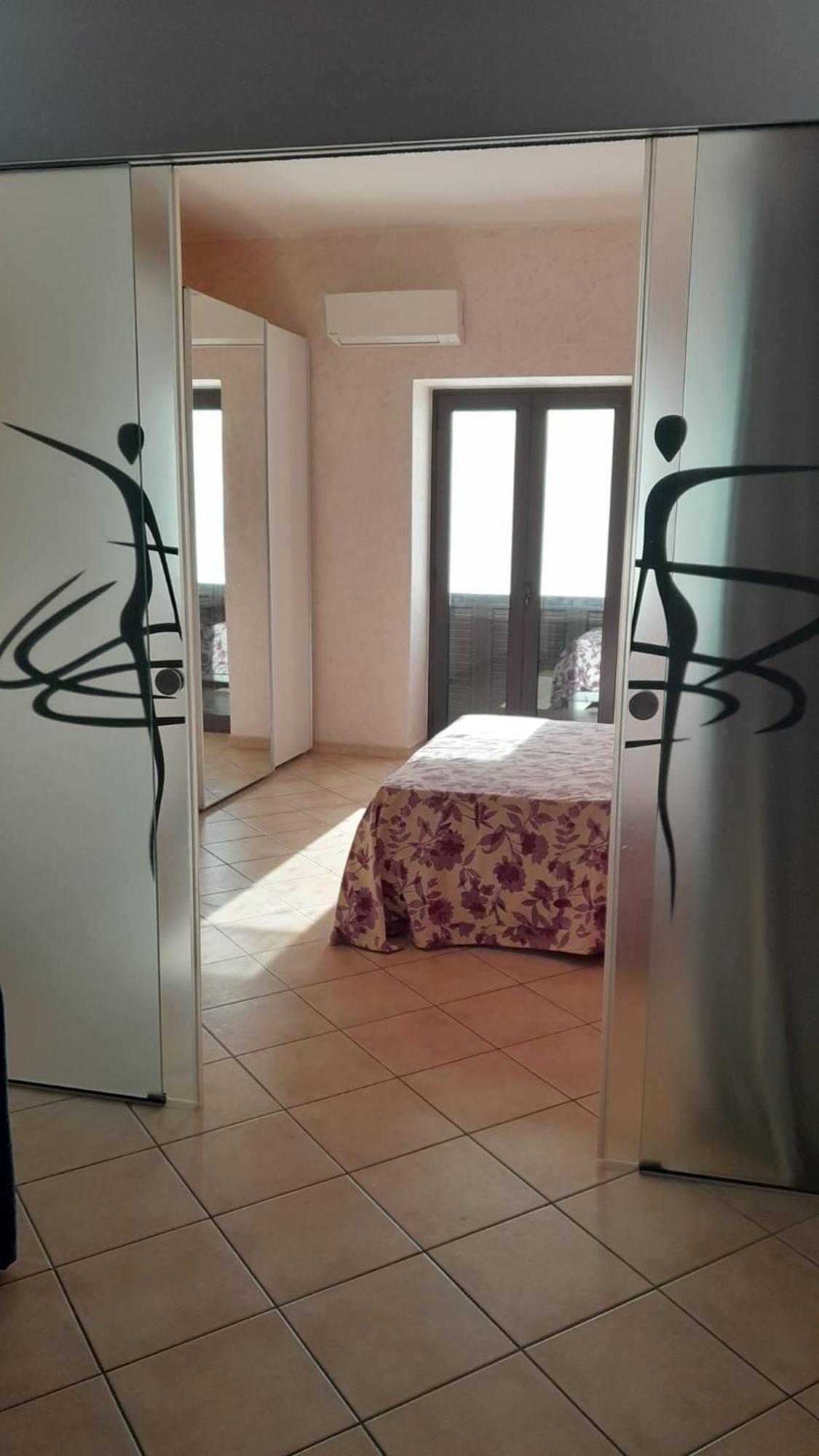Anna'S Apartment - מילאצו מראה חיצוני תמונה